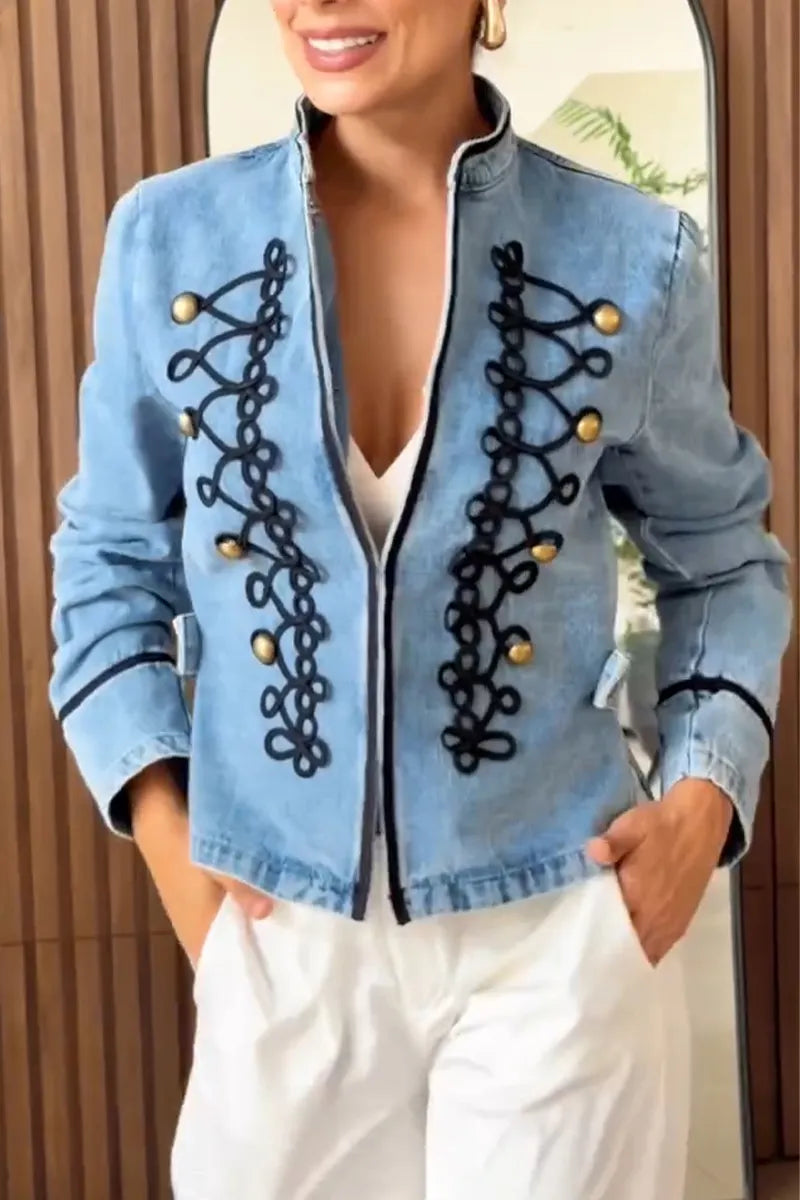 Women's Round Neck Spliced Woven Disc Flower Metal Buckle Decoration Casual Denim Jacket
