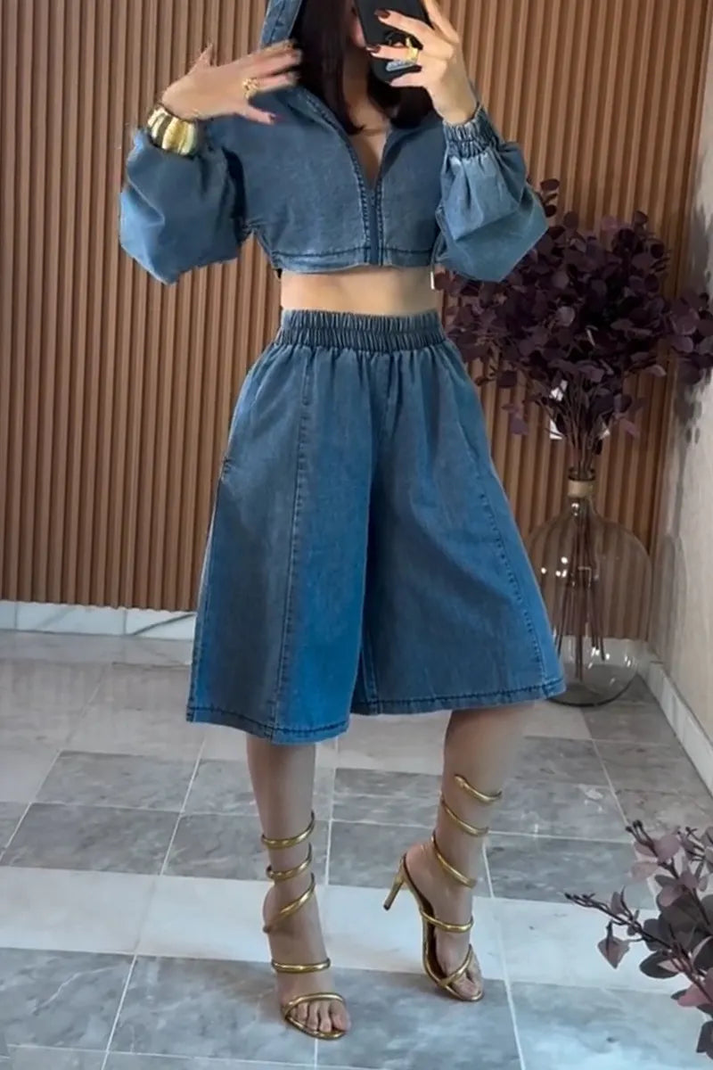 Women's Casual Hooded Denim Jacket or Loose Short Jeans