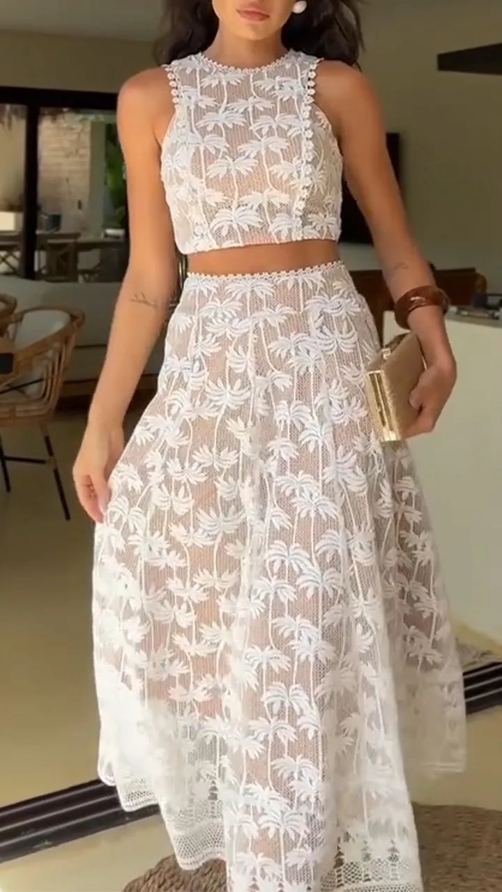 Women Round Neck Sleeveless Embroidered Pattern Top + Patchwork Half Skirt Vacation Casual Style Set